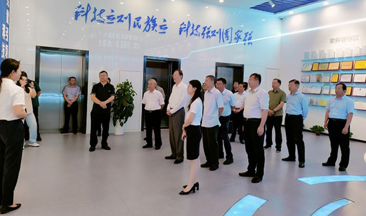 中国老科协李学勇会长一行来青调研